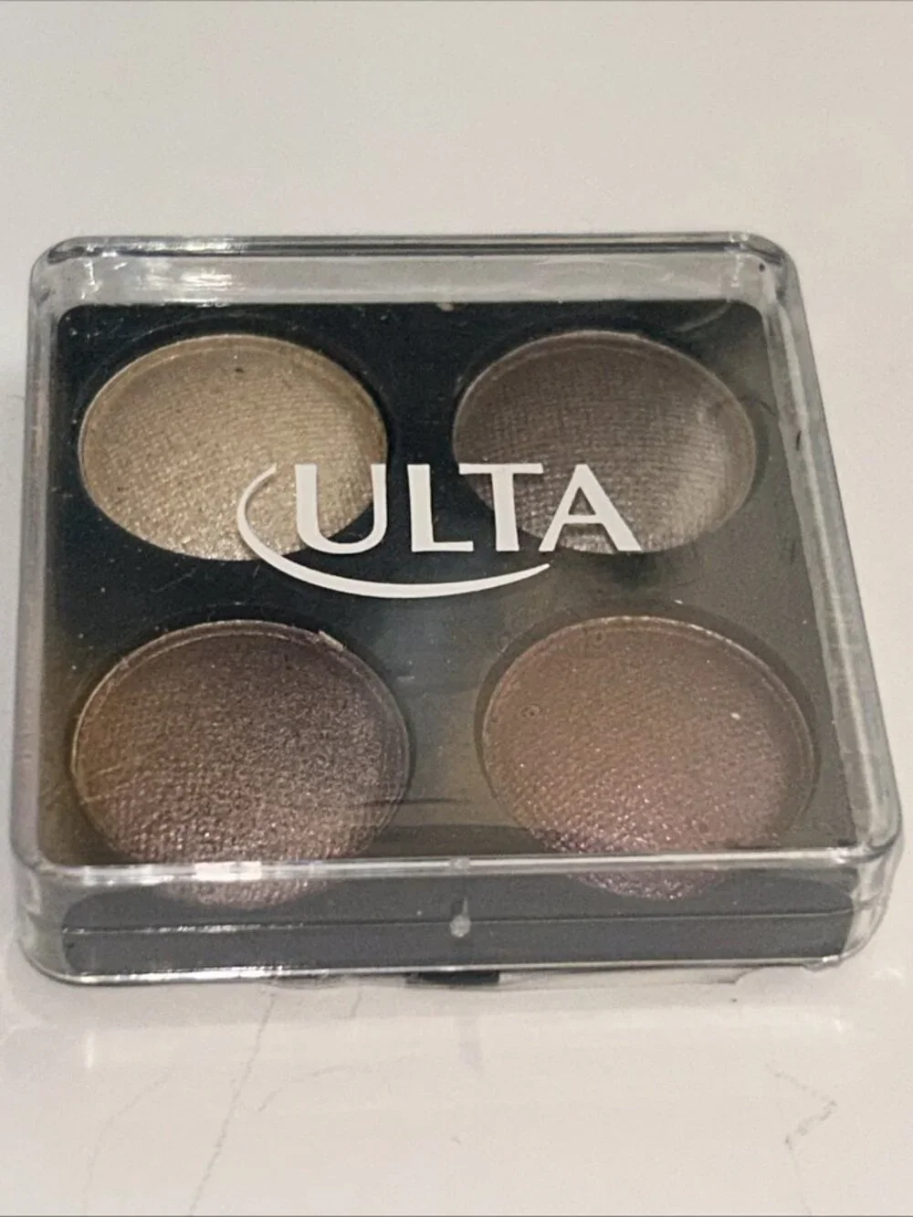 ULTA Romantic Eyeshadow Quad Net Wt. 0.112 oz silk elegance organza & eggplant